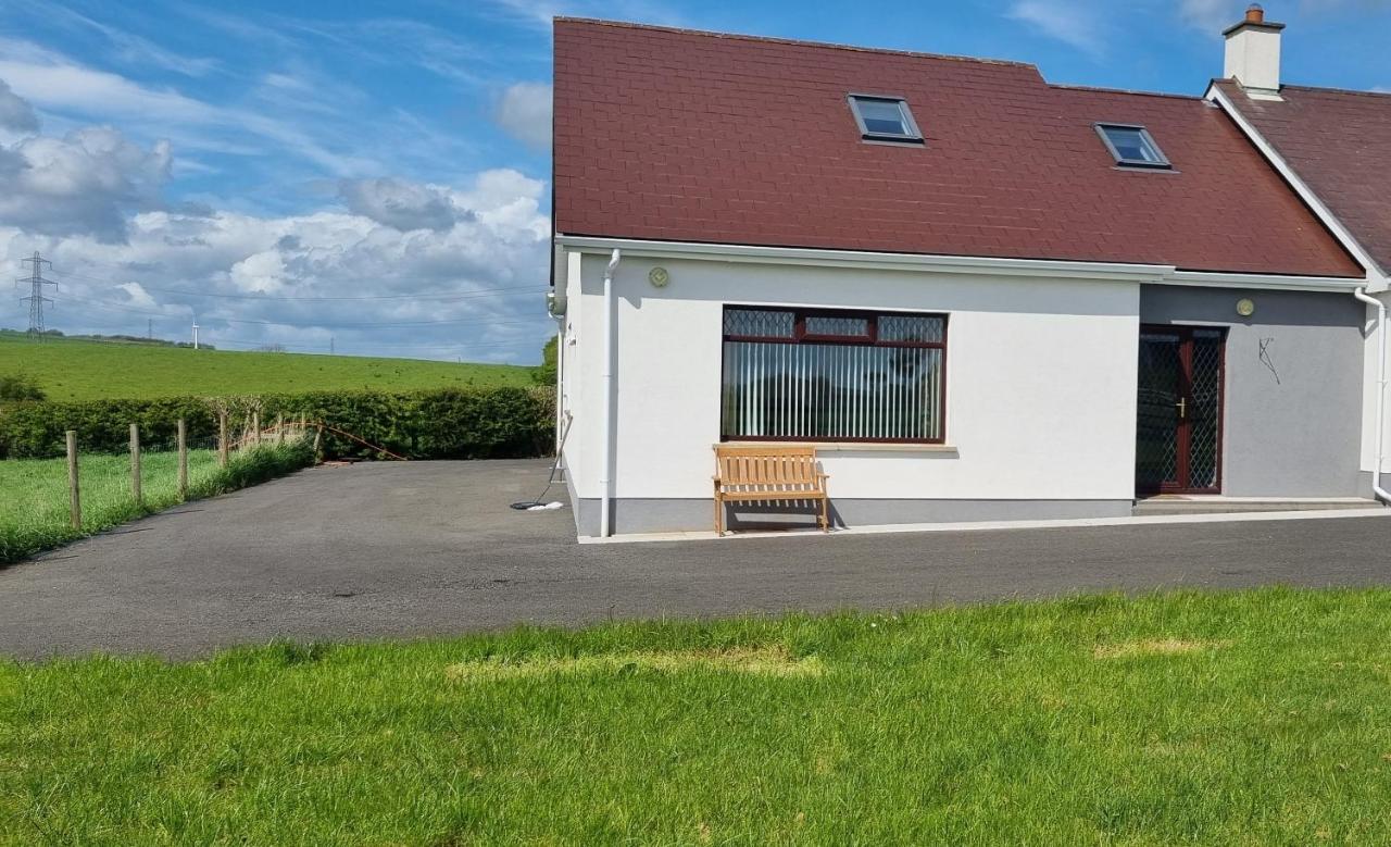 Grace's Place With Hot Tub & Games * Carrickfergus